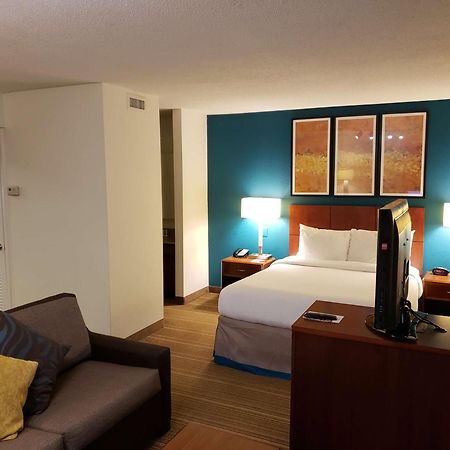 Tysons Corner Suites, A Baymont By Wyndham Vienna Exterior photo