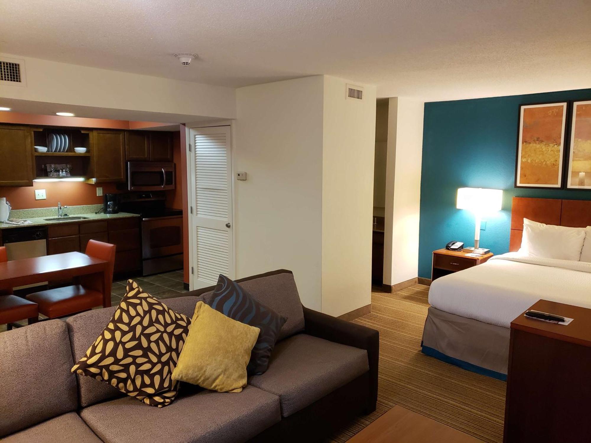 Tysons Corner Suites, A Baymont By Wyndham Vienna Exterior photo