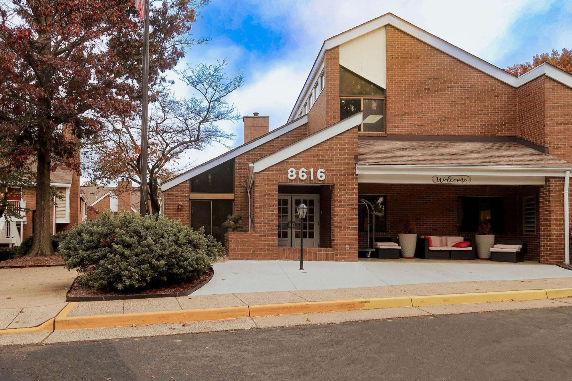 Tysons Corner Suites, A Baymont By Wyndham Vienna Exterior photo